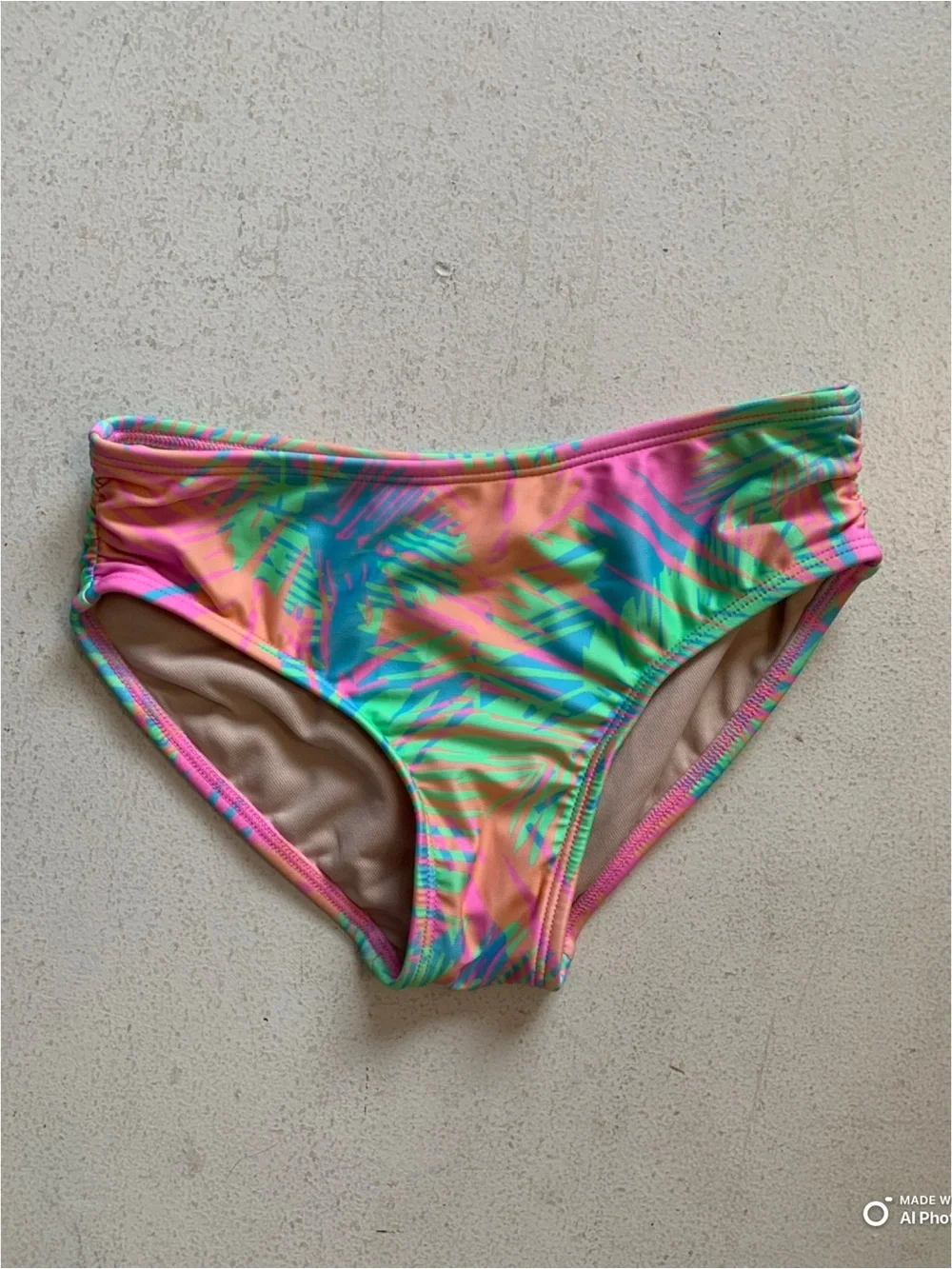 Art Class Girl’s Colorful 2-Piece Bikini Set Swimsuit Size Medium NWT Beach Swim